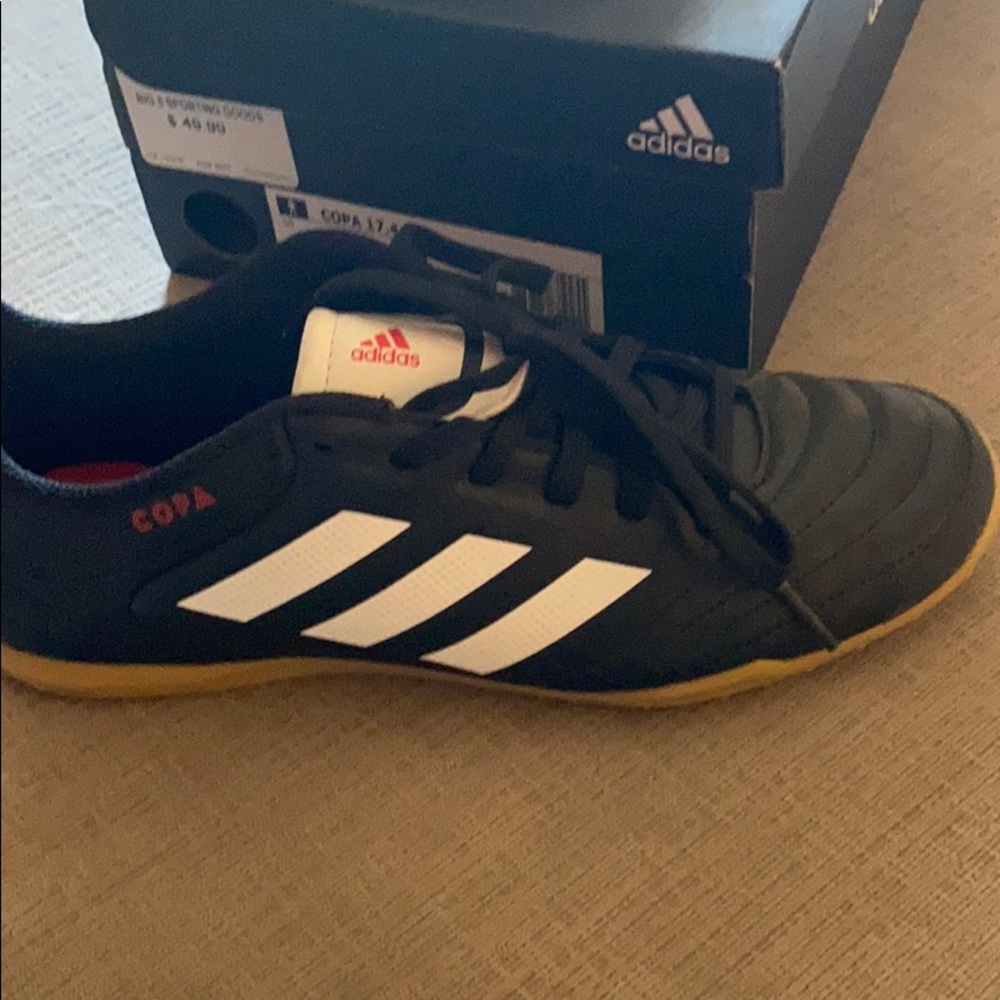 Indoor Adidas classic indoor soccer shoes NEW